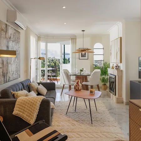 公寓 Marbella Banus Suites - Banus - Nueva Andalucia - Senorio De Aloha Urb - Premium Location - 2Br - 2Ba - Outdoor Terrace - Spectacular Sea & Mountain Views - Pool - Ideal For Families