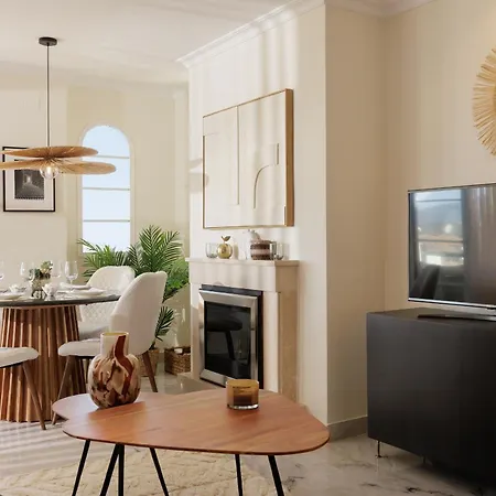 公寓 Marbella Banus Suites - Banus - Nueva Andalucia - Senorio De Aloha Urb - Premium Location - 2Br - 2Ba - Outdoor Terrace - Spectacular Sea & Mountain Views - Pool - Ideal For Families *