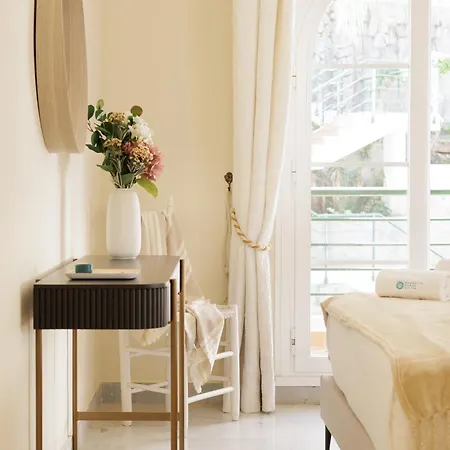 Marbella Banus Suites - Banus - Nueva Andalucia - Senorio De Aloha Urb - Premium Location - 2Br - 2Ba - Outdoor Terrace - Spectacular Sea & Mountain Views - Pool - Ideal For Families 公寓 马尔韦利亚