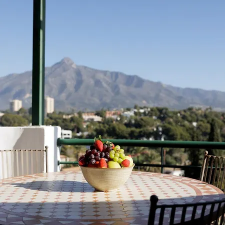 Marbella Banus Suites - Banus - Nueva Andalucia - Senorio De Aloha Urb - Premium Location - 2Br - 2Ba - Outdoor Terrace - Spectacular Sea & Mountain Views - Pool - Ideal For Families * 马尔韦利亚