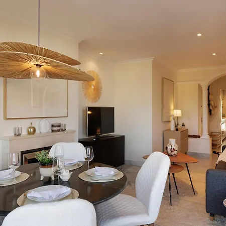 شقة Banus - Senorio De Aloha Mountain & Sea Views