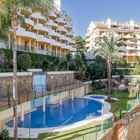 아파트 Banus - Senorio De Aloha Mountain & Sea Views *