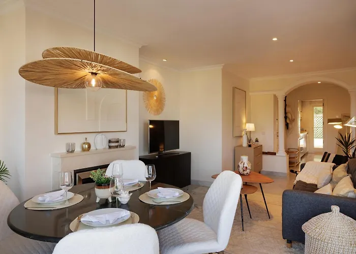 Lägenhet Banus - Senorio De Aloha Mountain & Sea Views