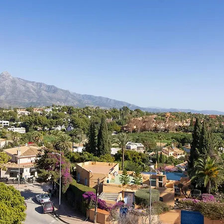 Banus - Senorio De Aloha Mountain & Sea Views マルベーリャ